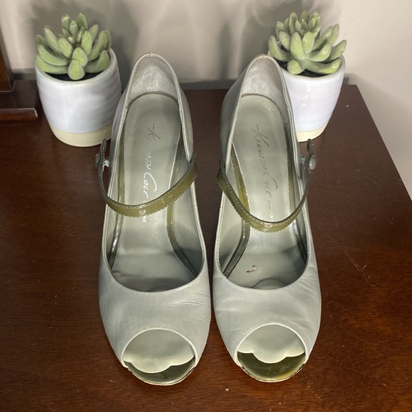 Kenneth Cole Wedges - Picture 6 of 7